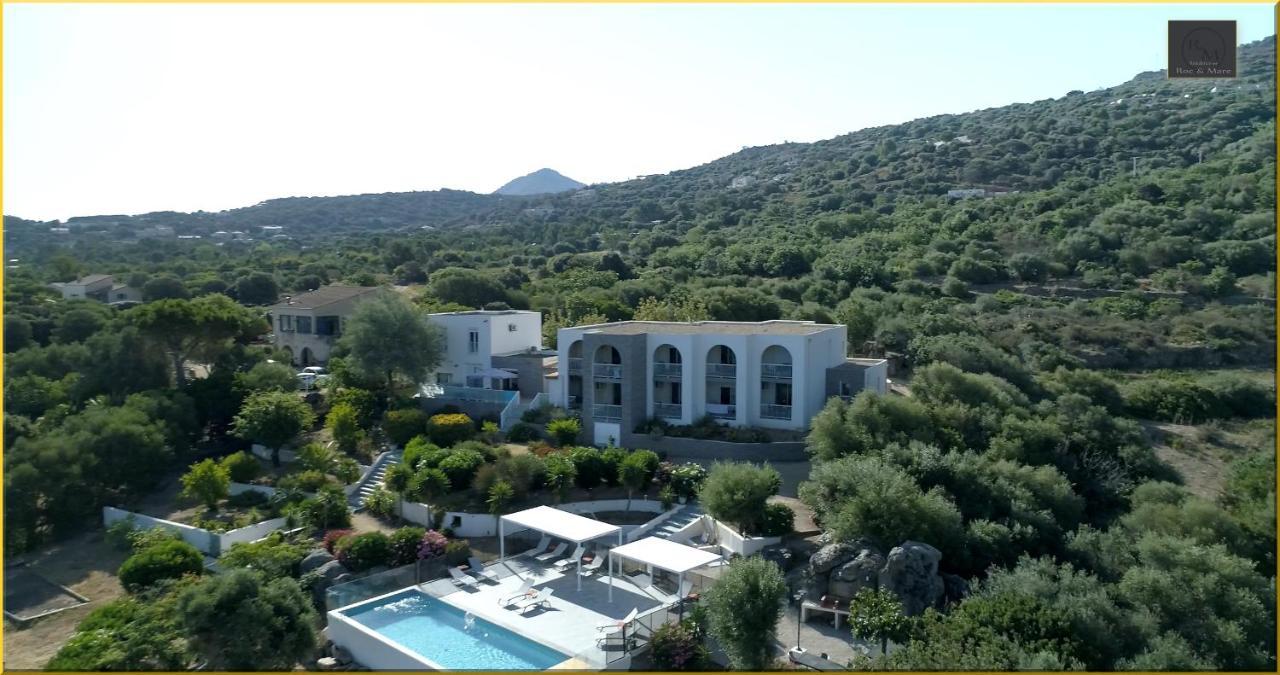 Residence Roc E Mare LʼÎle-Rousse Eksteriør bilde